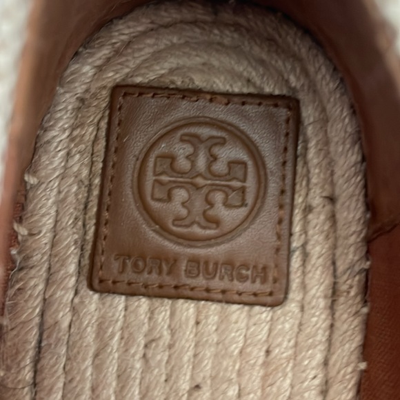 Tory Burch Cream and Brown loafers - Picture 5 of 15